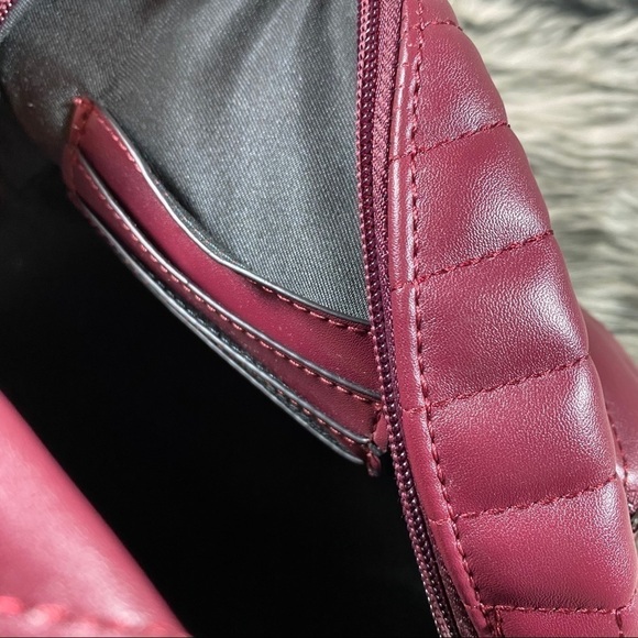 KEELY Chevron Quilted Mini Backpack Wine - Picture 11 of 12